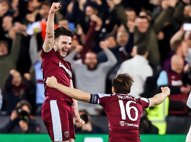 波士顿红袜队交易来传奇投手柯特·席林，旨在为终结魔咒寻找最后的拼图